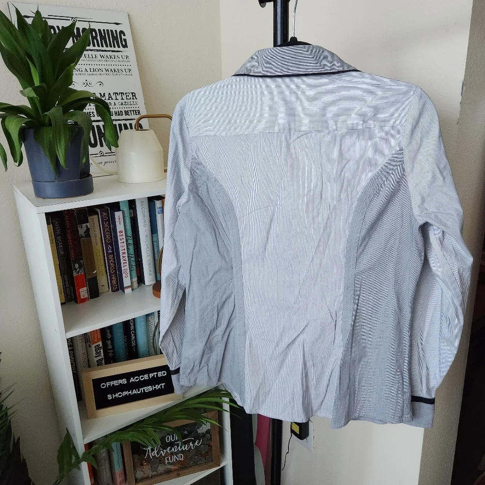 Express Black and White Button Down Shirt - Picture 5 of 8